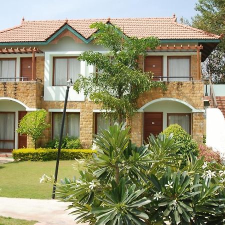 היידראבד Golkonda Resorts & Spa מראה חיצוני תמונה